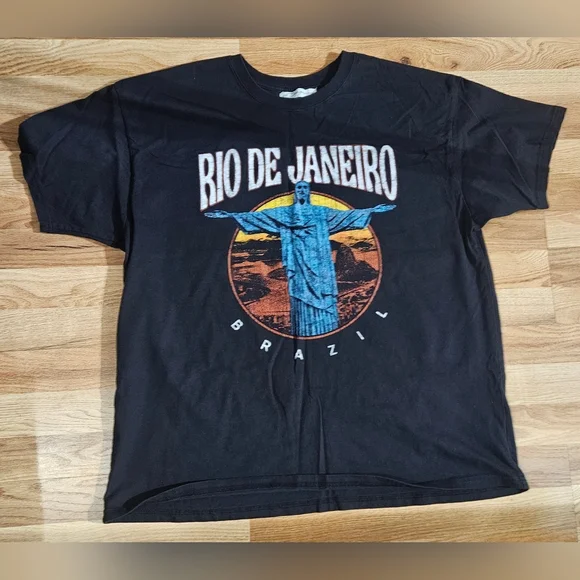 Oversized Graphic Rio de Janeiro T-Shirt - Picture 1 of 4